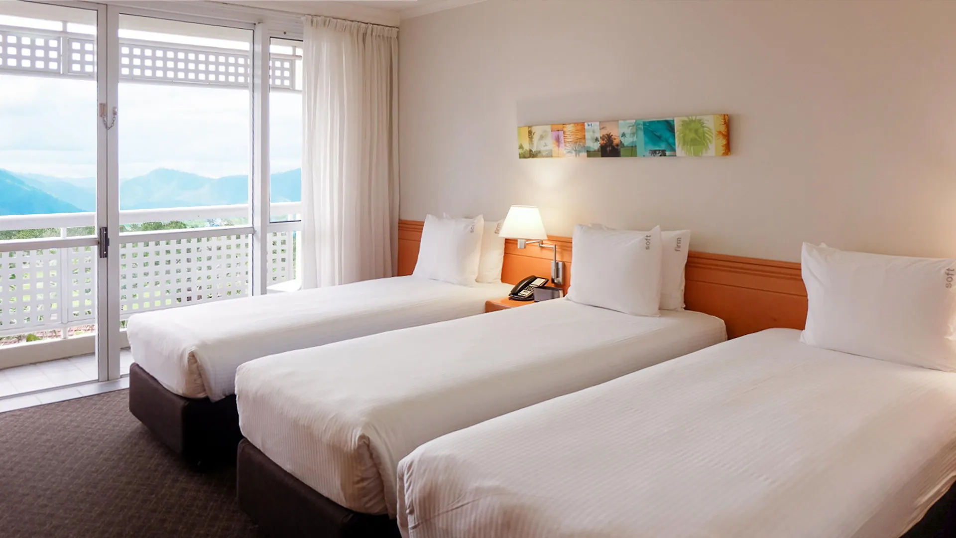 Cairns Harbourside Hotel