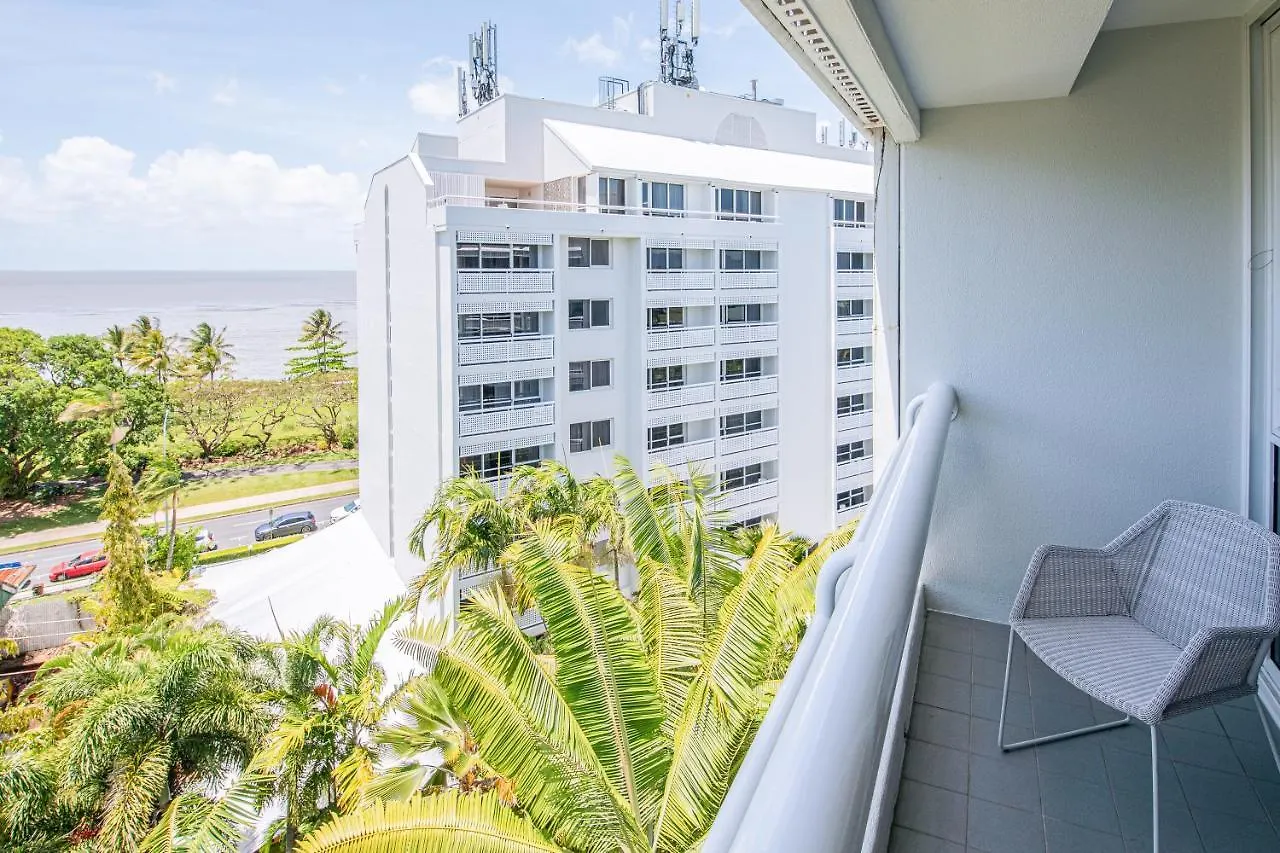 Cairns Harbourside Hotel Austrália